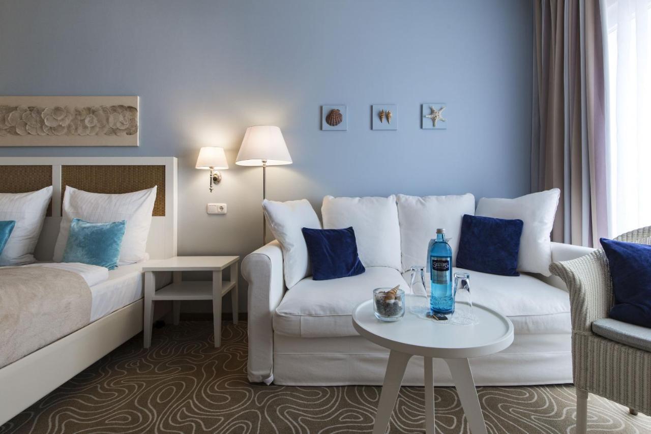 Mein Strandhaus - Hotel, Restaurant & Schwimmbad Timmendorfer Strand Bagian luar foto